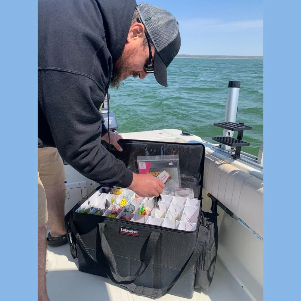 LakeWood Medium Tackle Box 80 Lures